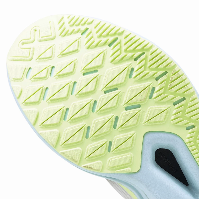 Dames hardloopschoenen Puma  Deviate Nitro White  EUR 38,5