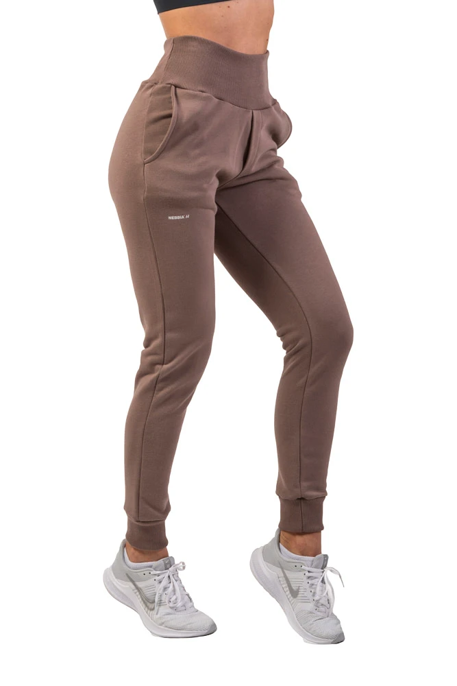 Dames joggingbroek Nebbia  High-Waist Loose Fit Sweatpants "Feeling Good" 409 brown L