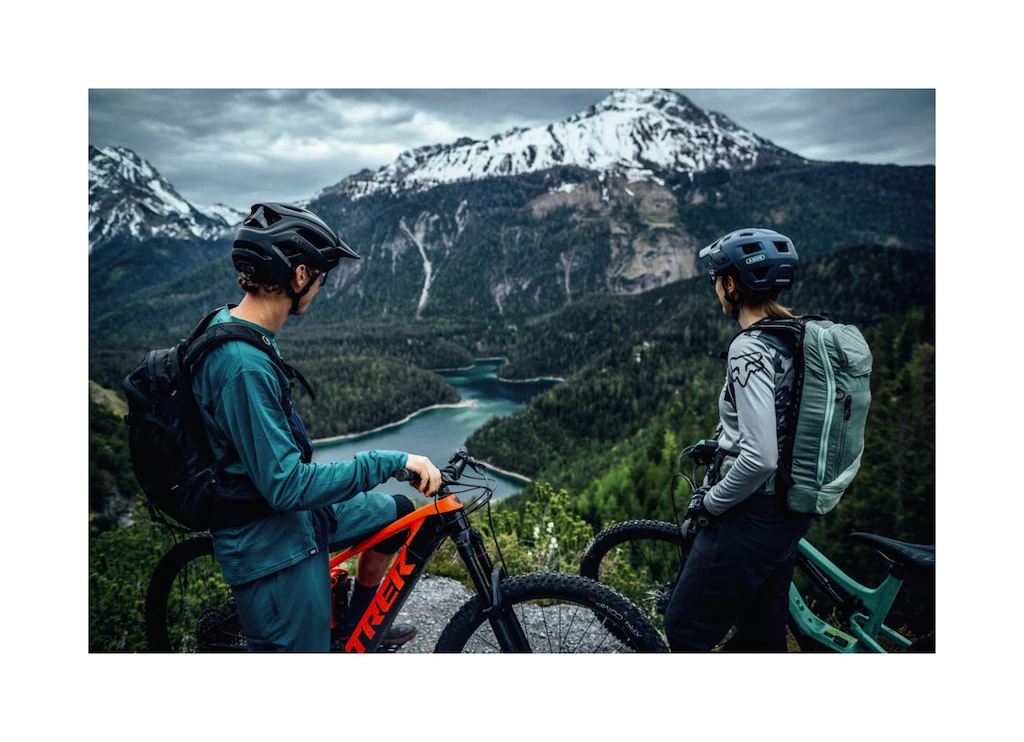 Fietshelm Abus Cliffhanger Shiny White