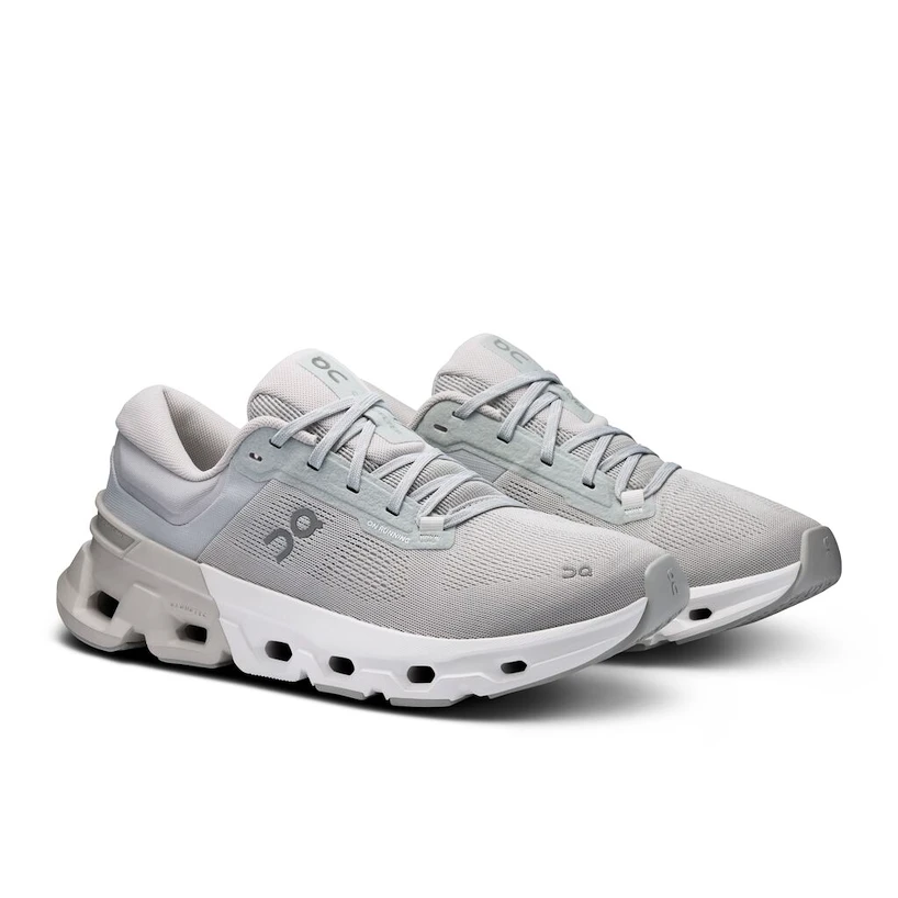 Heren hardloopschoenen On  Cloudflyer 5 Glacier/Wolf