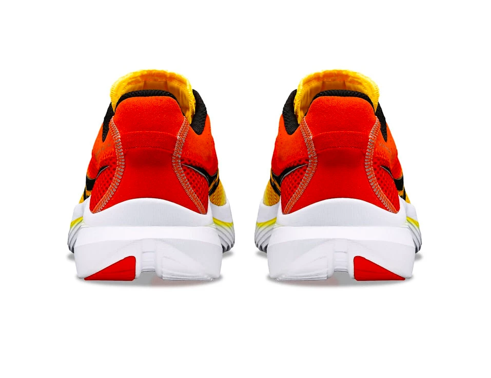 Heren hardloopschoenen Saucony  Kinvara 14 White/Vizigold