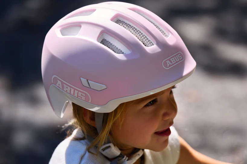 Kinderhelm Abus Smiley 3.0 ACE LED pure rose S