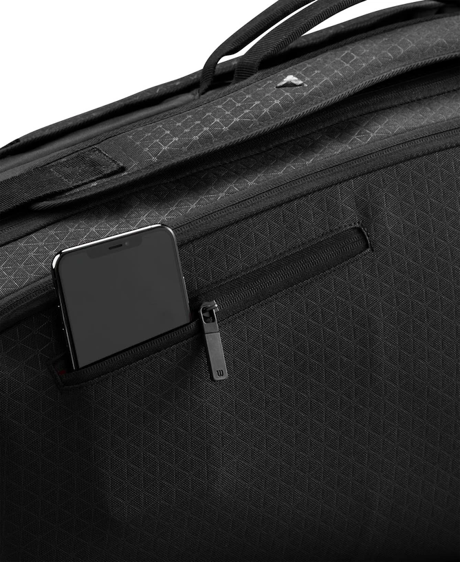 Rackettas Wilson  Clash V3 6PK Racquet Bag Black/Infrared